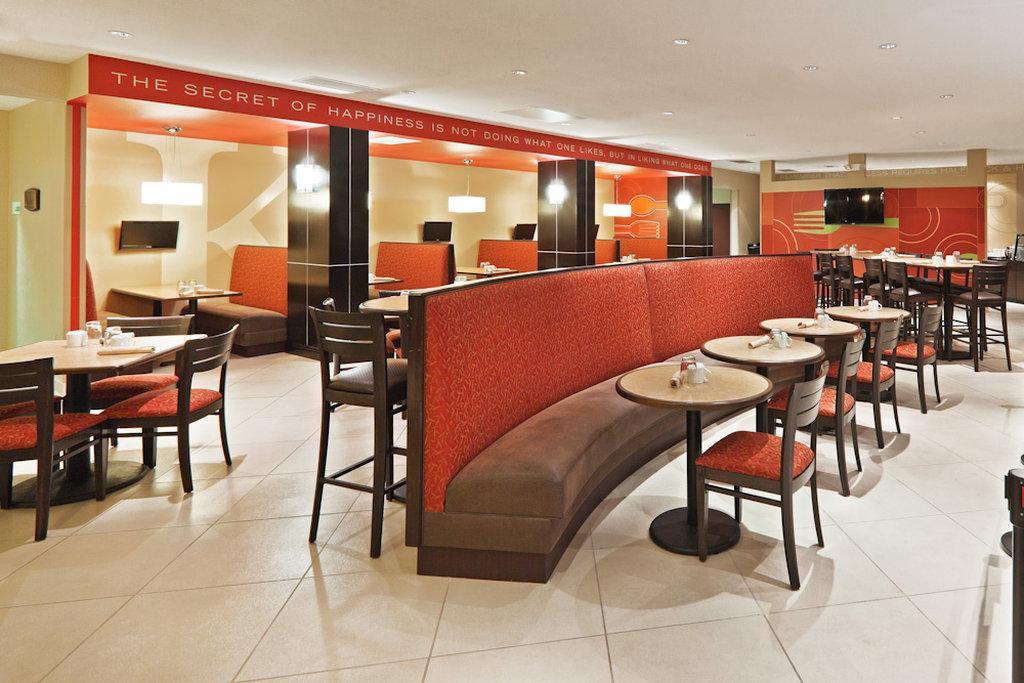 Holiday Inn Oklahoma City Airport By Ihg Bagian luar foto