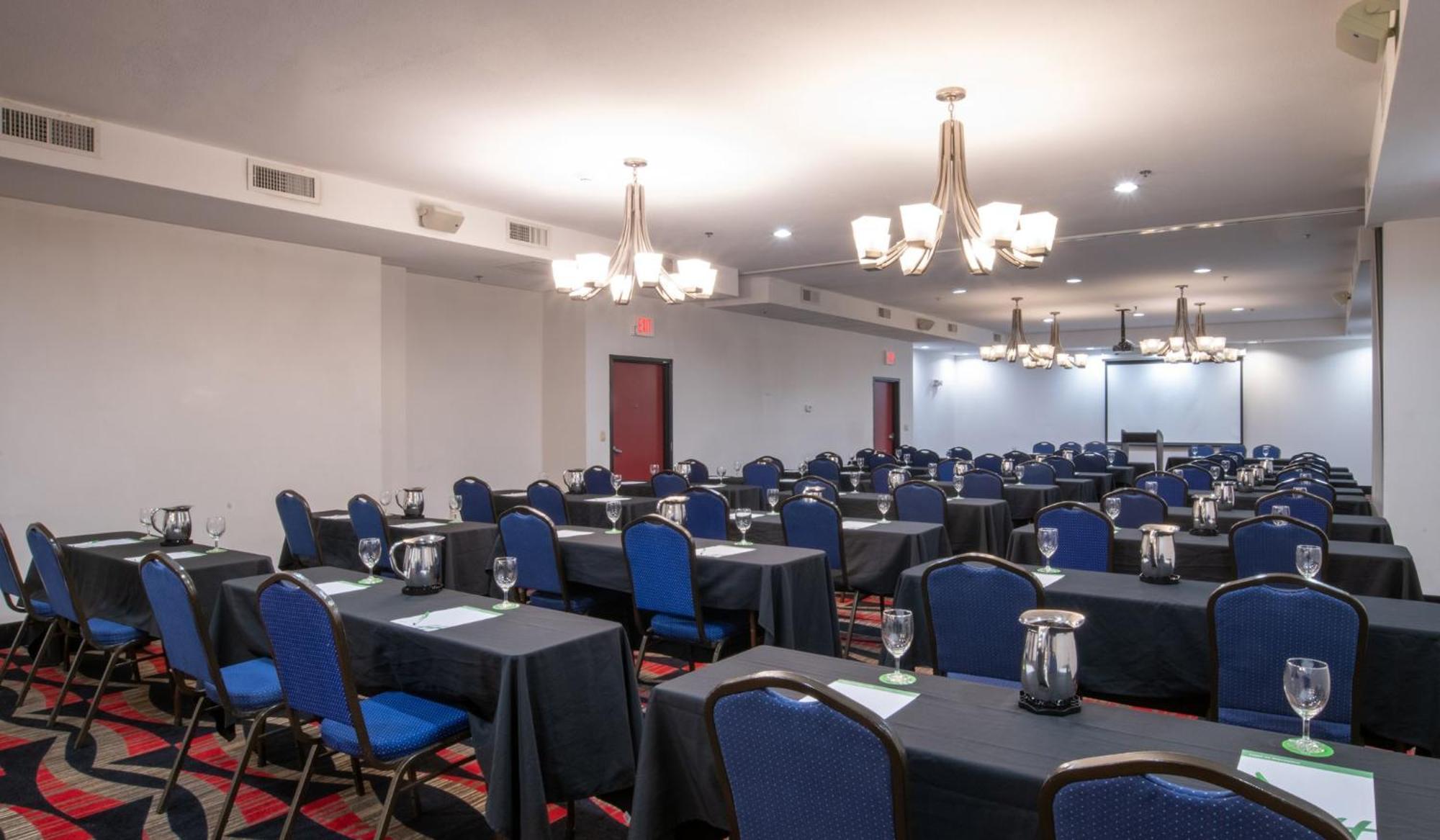 Holiday Inn Oklahoma City Airport By Ihg Bagian luar foto