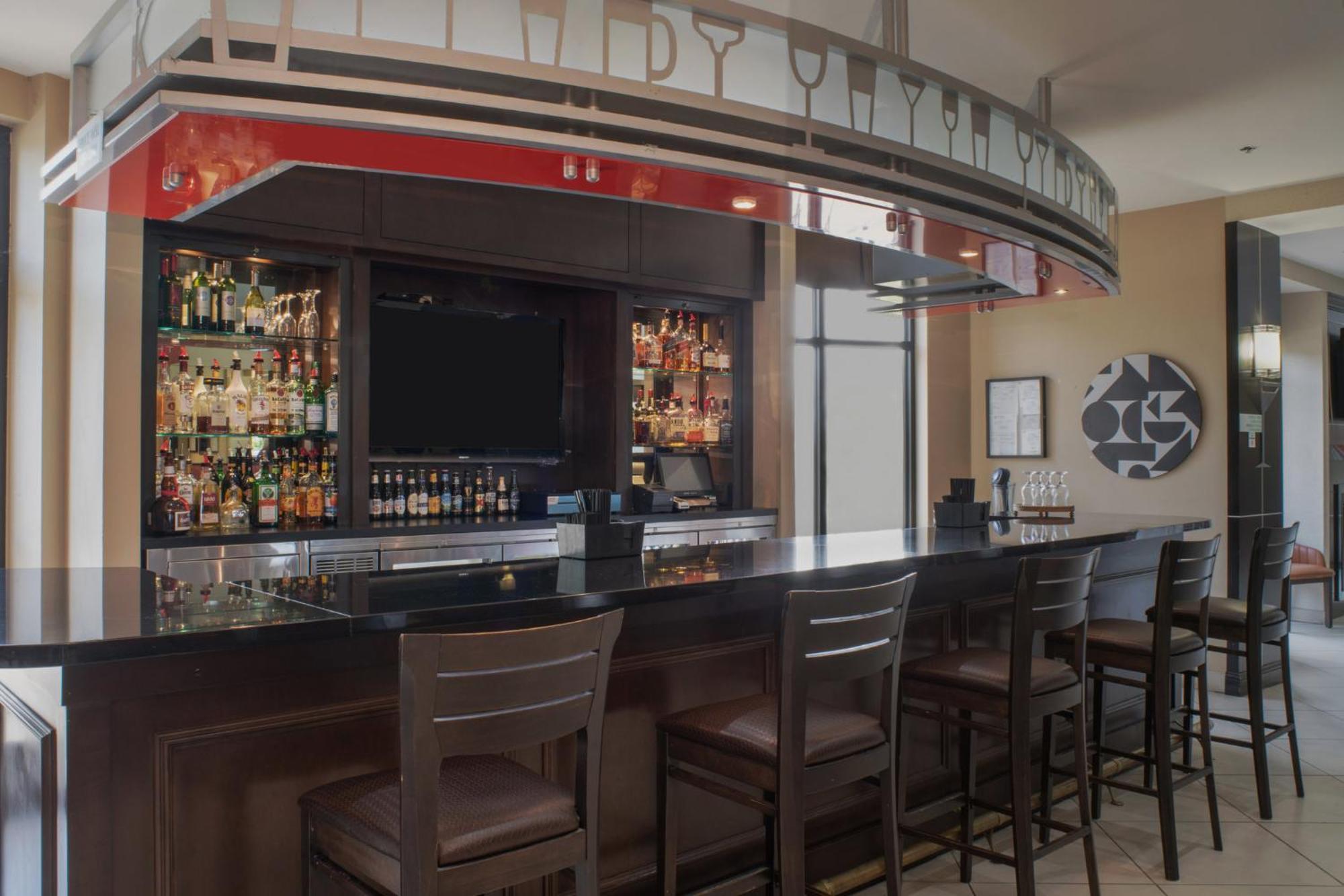 Holiday Inn Oklahoma City Airport By Ihg Bagian luar foto