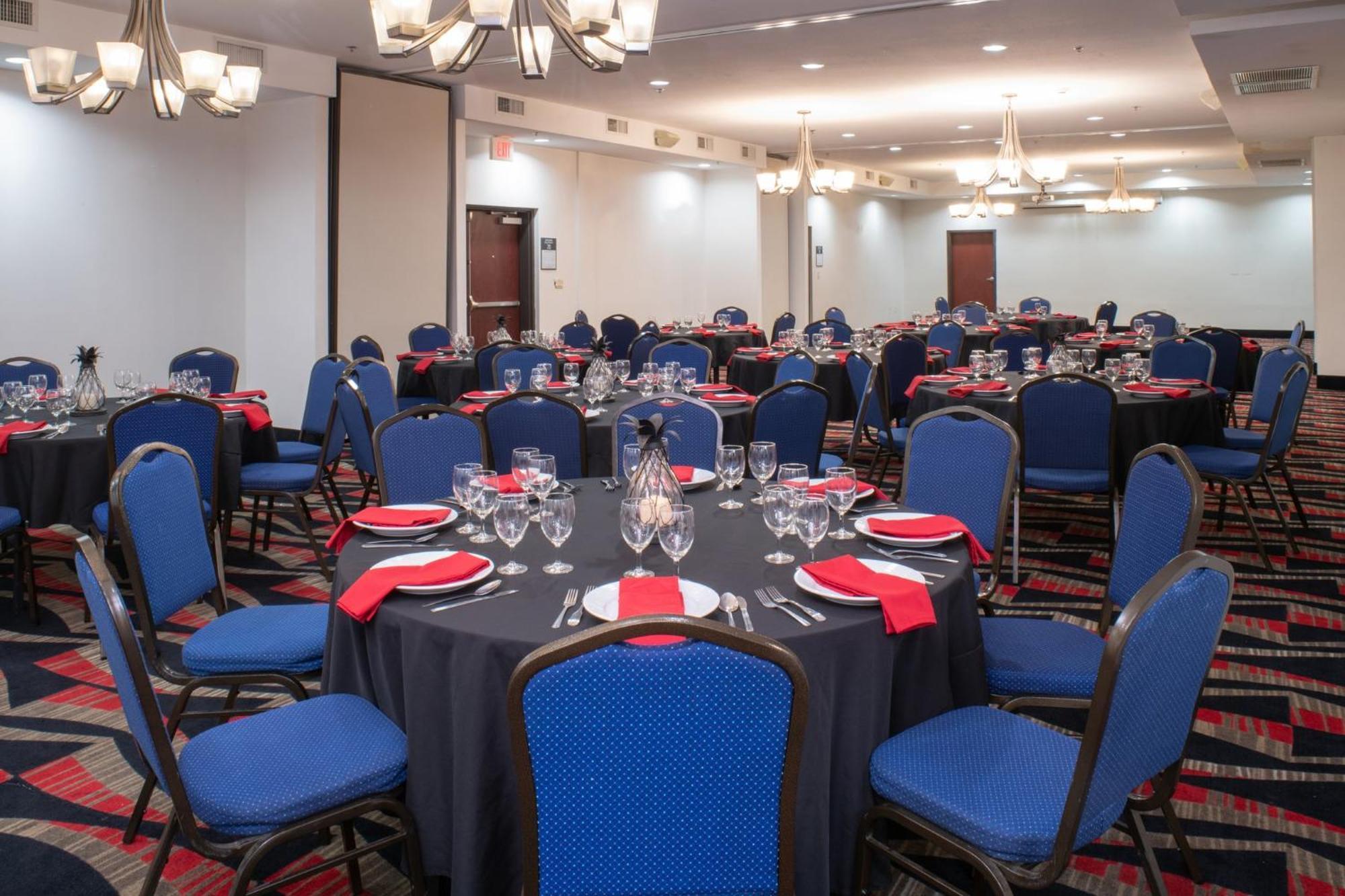 Holiday Inn Oklahoma City Airport By Ihg Bagian luar foto