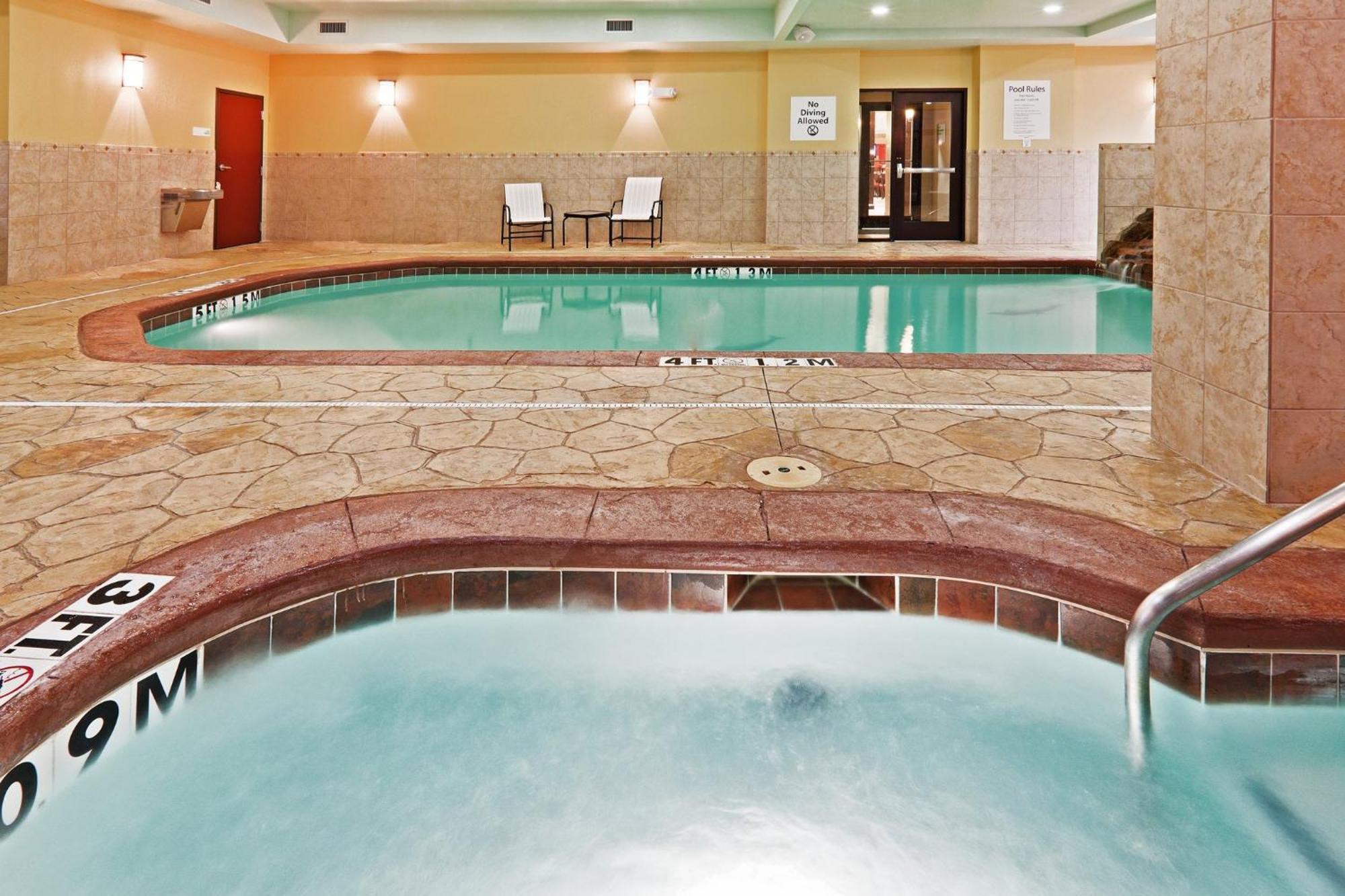 Holiday Inn Oklahoma City Airport By Ihg Bagian luar foto